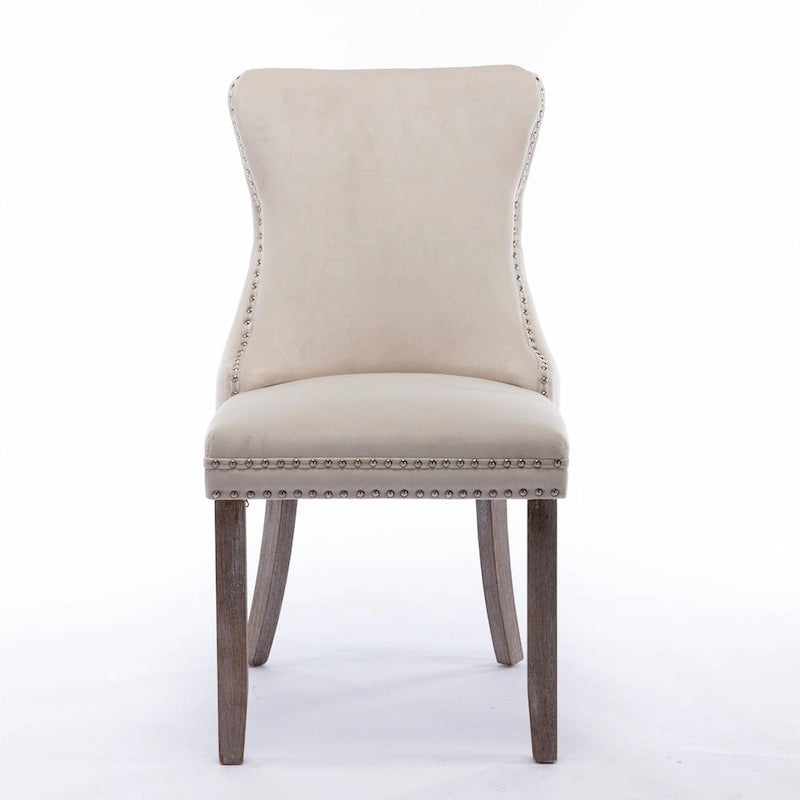 Chaise de salle à manger capitonnée en velours avec dossier à oreilles et clous décoratifs