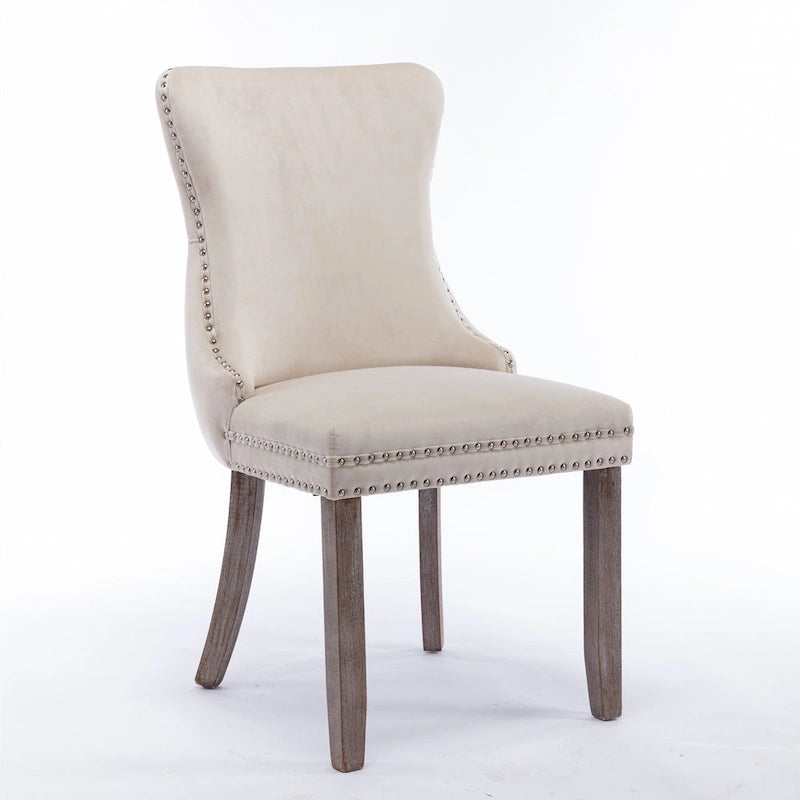 Chaise de salle à manger capitonnée en velours avec dossier à oreilles et clous décoratifs