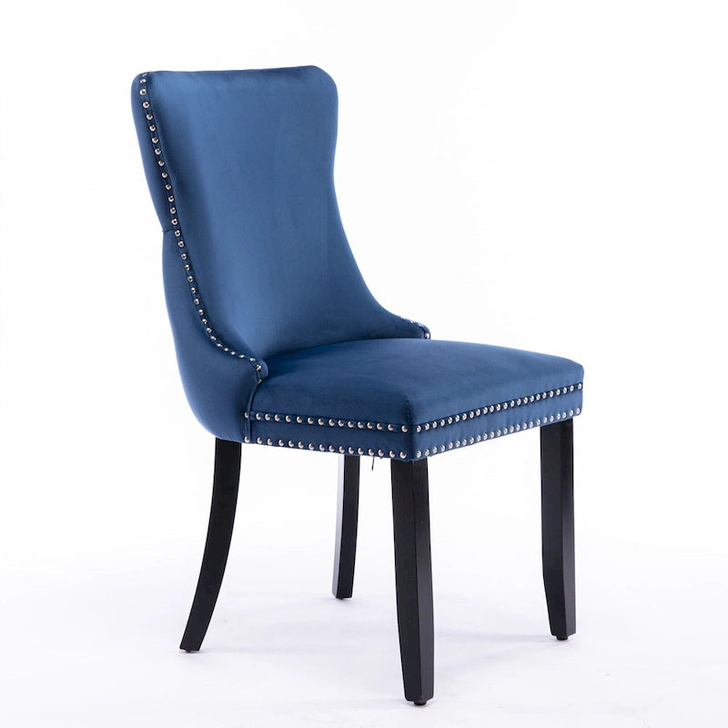 Chaise de salle à manger capitonnée en velours avec dossier à oreilles et clous décoratifs