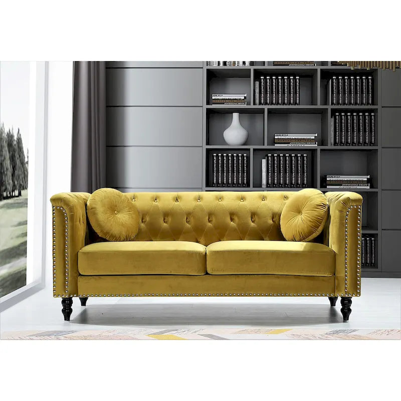Canapé Chesterfield classique capitonné en velours clouté avec coussin décoratif
