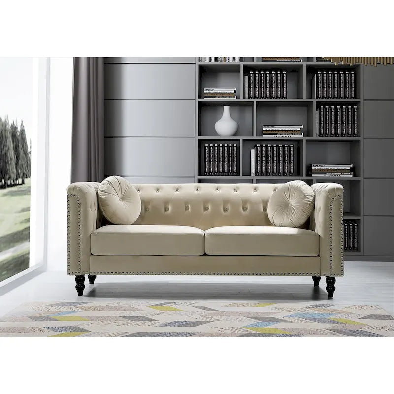Canapé Chesterfield classique capitonné en velours clouté avec coussin décoratif