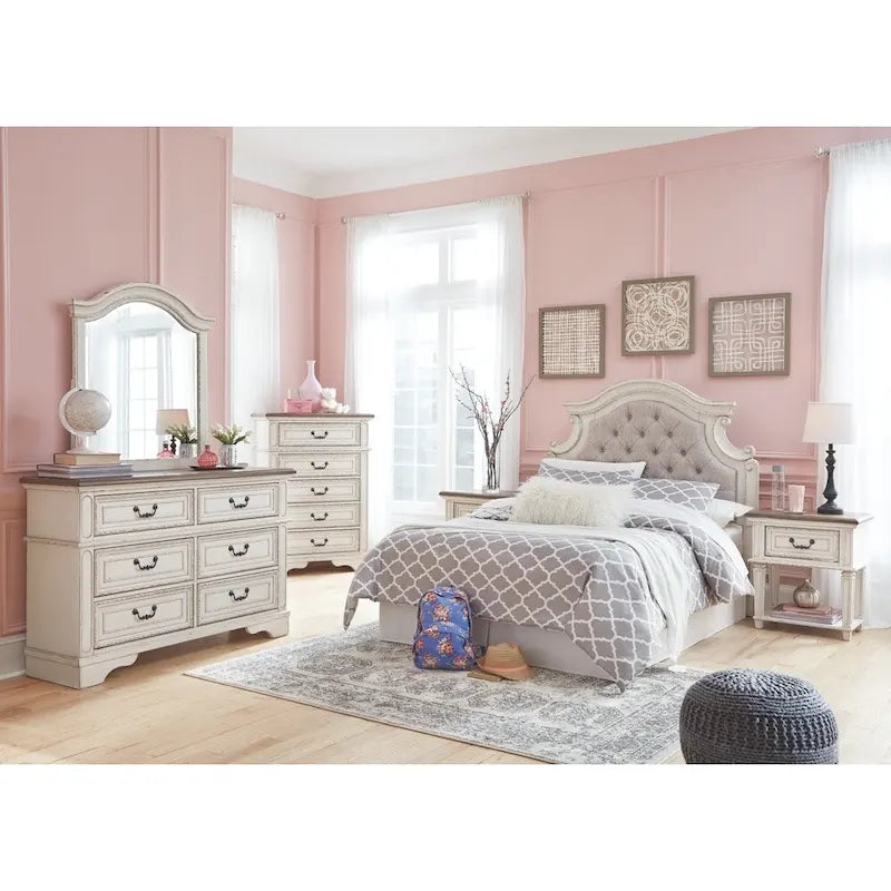 Commode Signature Design by Ashley Nettle Bank blanc ébréché