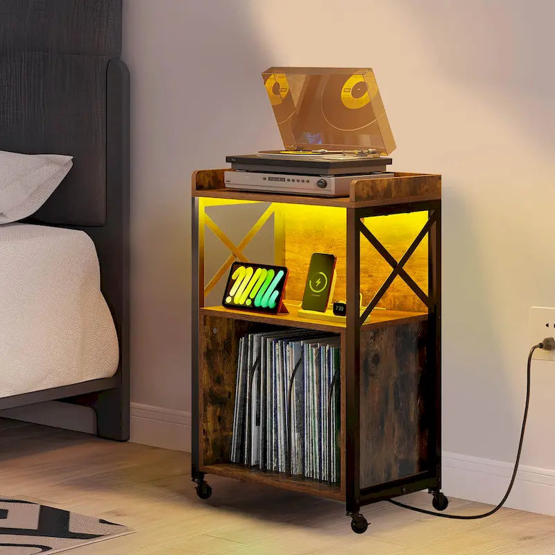 Meuble platine vinyle avec lumières LED, station de charge et roulettes, noir et marron