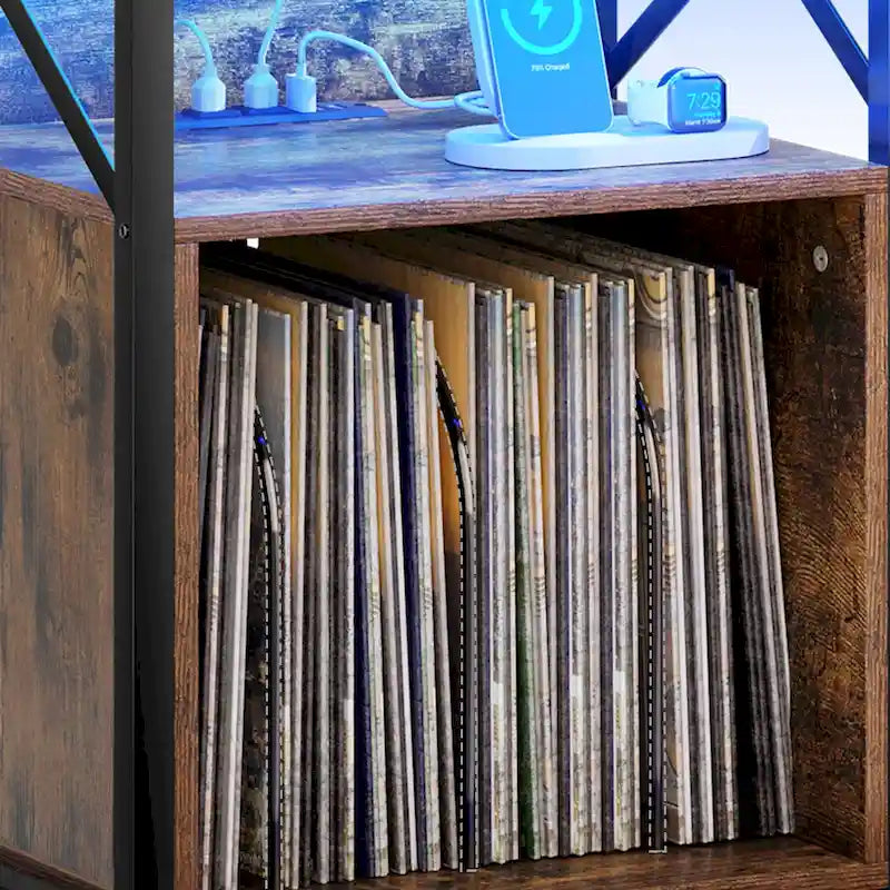 Meuble platine vinyle avec lumières LED, station de charge et roulettes, noir et marron