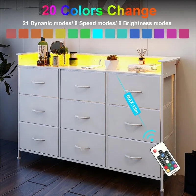 Commode en tissu à 4 tiroirs avec lumière LED et ports de charge, blanche