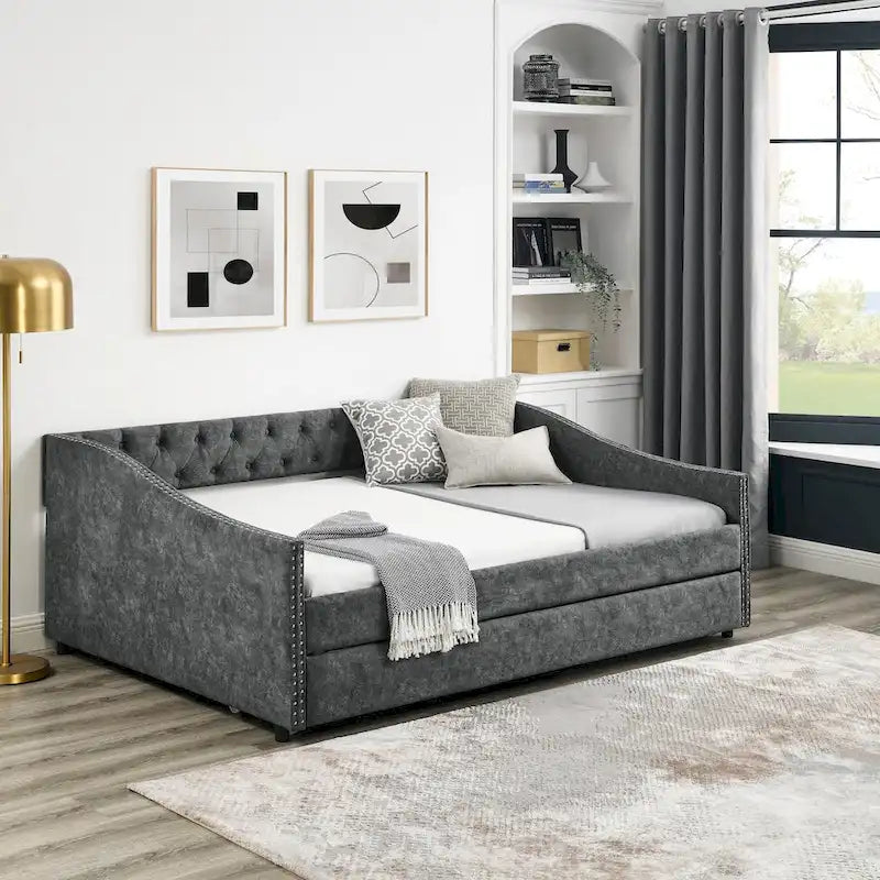 Lit de repos tapissé capitonné avec dossier capitonné à boutons et garniture cloutée, Gris et Beige