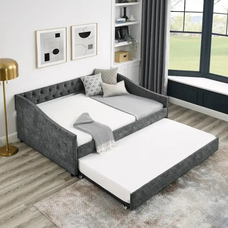 Lit de repos tapissé capitonné avec dossier capitonné à boutons et garniture cloutée, Gris et Beige