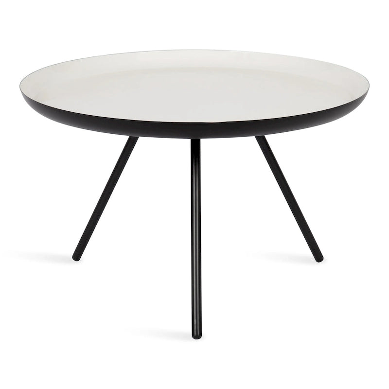 Table basse ronde en métal avec pieds trépied et finition émail bicolore blanc et noir