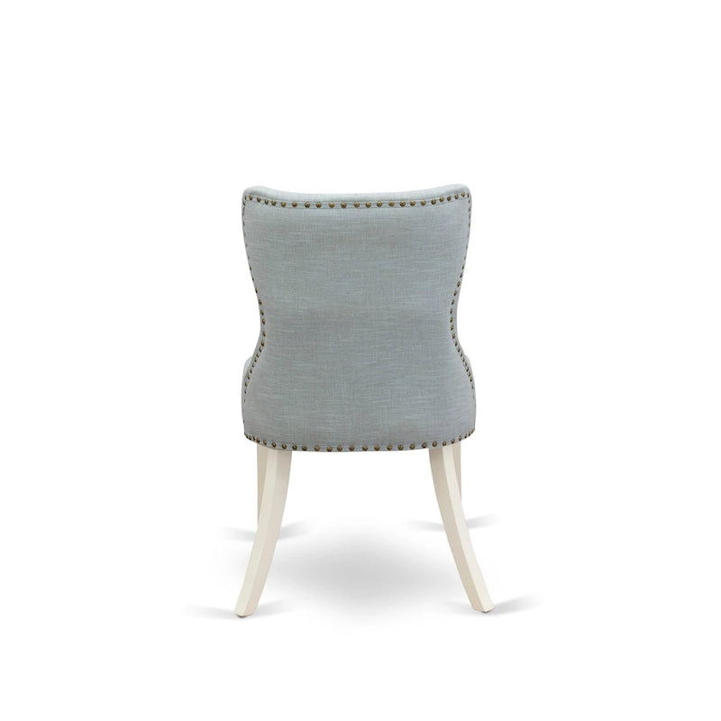 Table à manger ronde en bois avec chaises Parsons tapissées de lin bleu layette Blanc